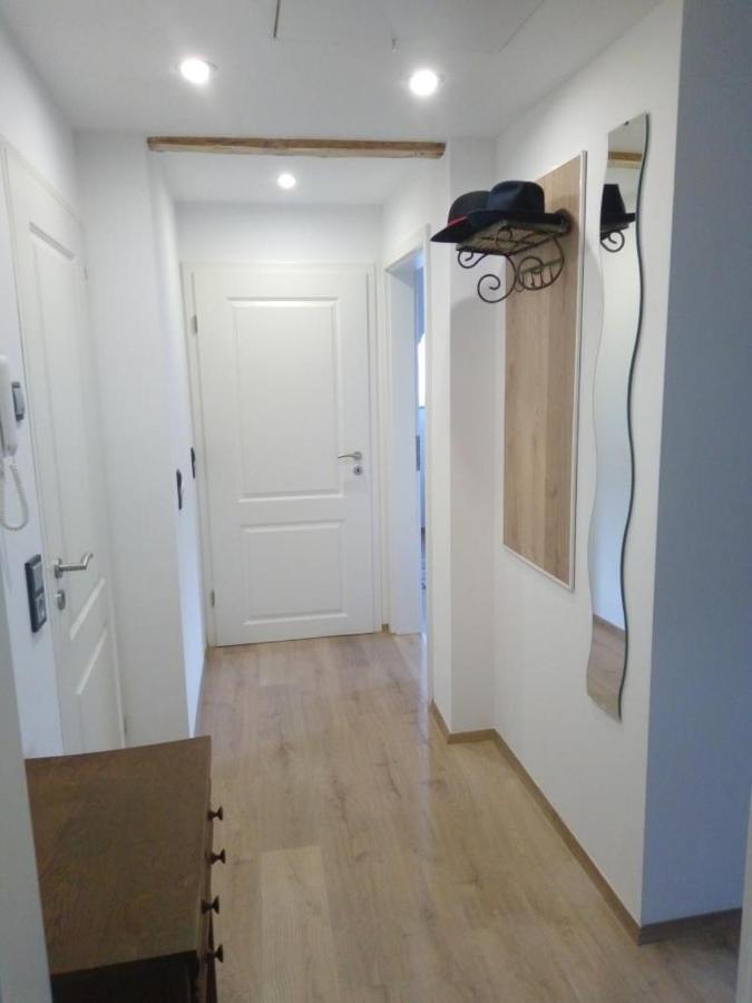 באד אמס Ferienwohnung Im Roten Haus, Die Therme Ist Fusslaeufig In Wenigen Minuten Erreichbar מראה חיצוני תמונה