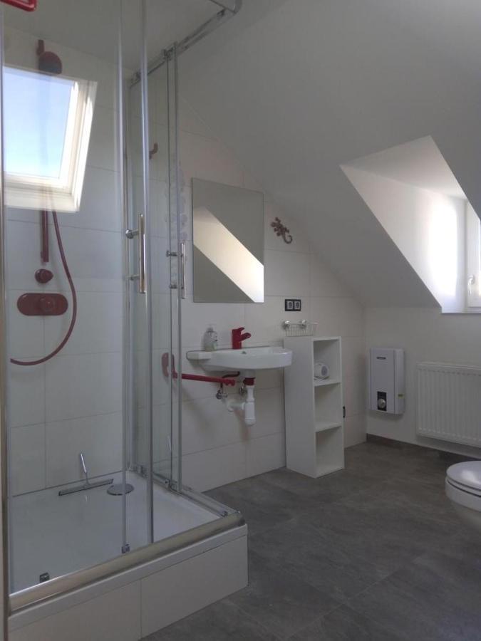 באד אמס Ferienwohnung Im Roten Haus, Die Therme Ist Fusslaeufig In Wenigen Minuten Erreichbar מראה חיצוני תמונה