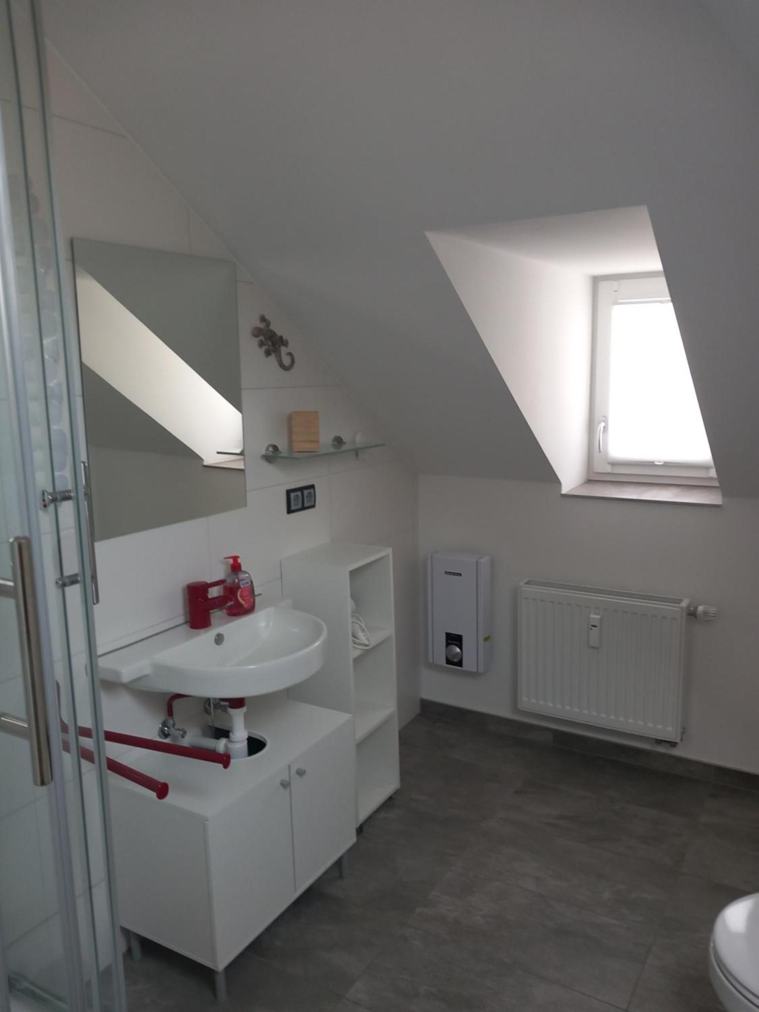 באד אמס Ferienwohnung Im Roten Haus, Die Therme Ist Fusslaeufig In Wenigen Minuten Erreichbar מראה חיצוני תמונה